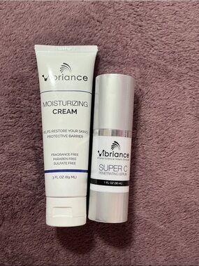 Moisturizing Cream & Super C Serum - White